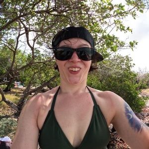 Meet your Posher, Renee